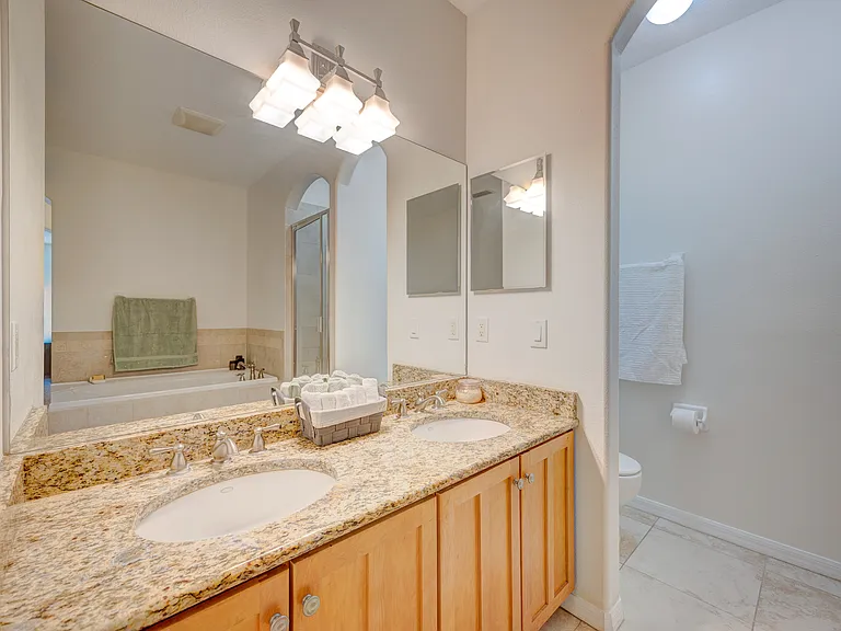 Dual Sinks