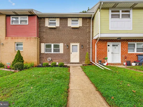 65 W Chestnut St, Macungie, PA 18062