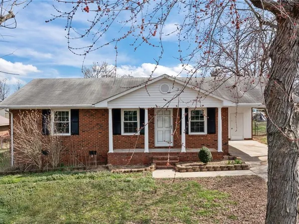 1714 Fairview St, Burlington, NC 27215