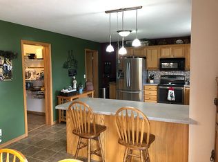 126 N Grove St, Oneida, IL 61467