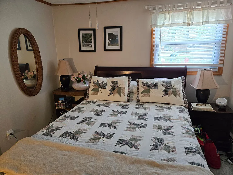 213 Hickory St #STUDENT RENTAL — Photo 6