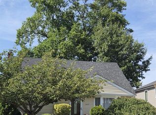 147 Merritt Ave, Bergenfield, NJ 07621