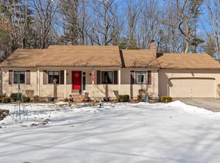 45 Wedgewood Dr, Londonderry, NH 03053