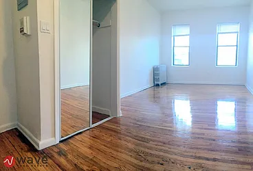 Rented by Wave Real Estate Group