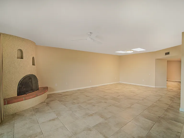 1033 W Calle Del Vencejo — Photo 5