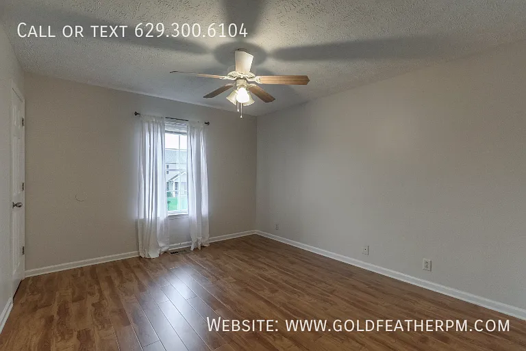 1363 Benley St — Photo 11