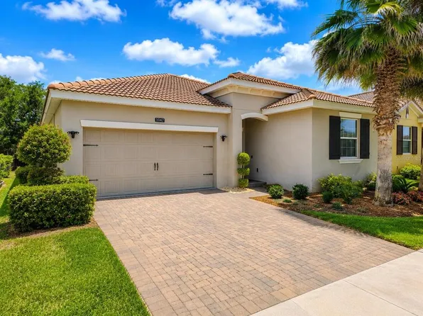 1047 Oak Bluff Dr, Davenport, FL 33837