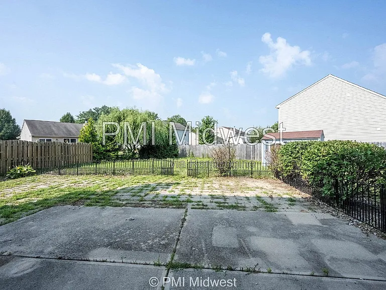 2526 Copper Hill Dr — Photo 41