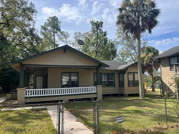 8124 4th St, Laurel Hill, FL 32567