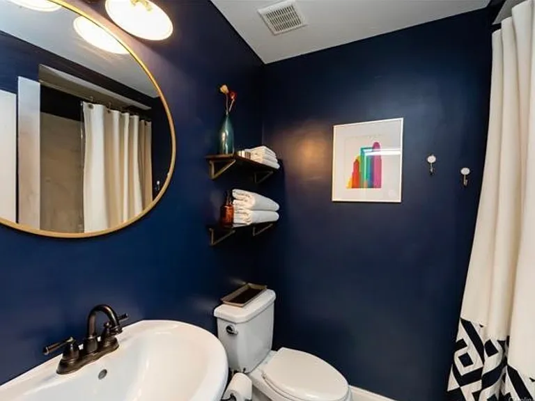 4742 Old Woods Rd — Photo 24