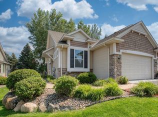 10597 Kingsfield Ln, Woodbury, MN 55129
