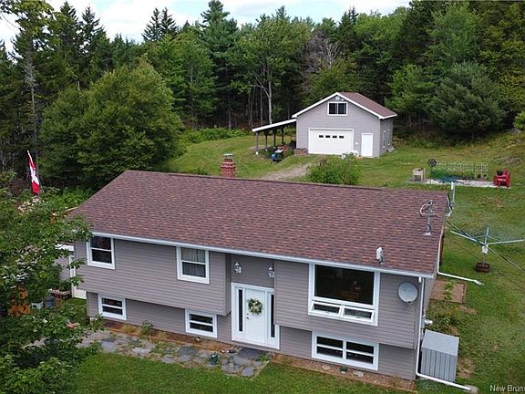 2nd image of 12 Greenwich Dr