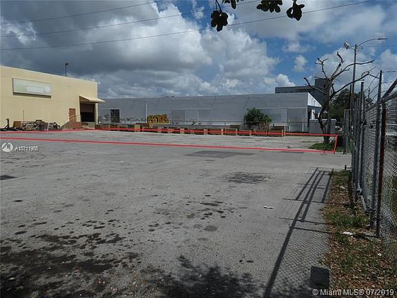 3rd image of 2200 NW 24th Ave