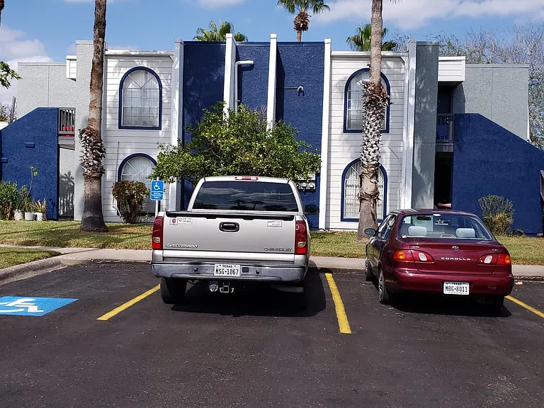 Brandywyne Apartments — Photo 2
