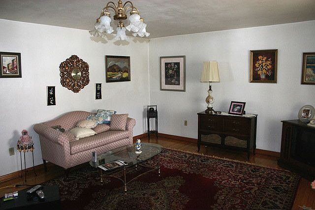 2nd image of 802 Middle Dr