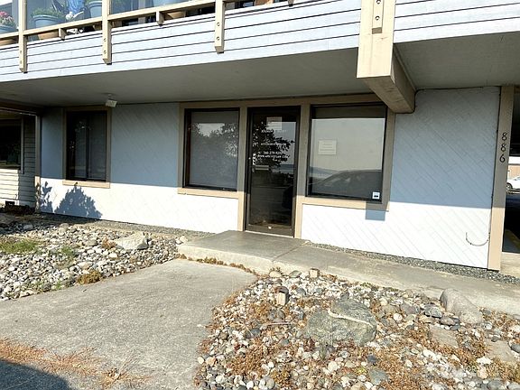 2nd image of 886 SE Bayshore Drive #E