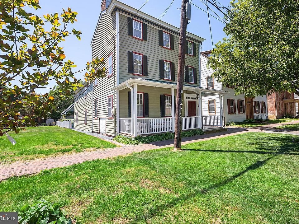 1st image of 407 High St