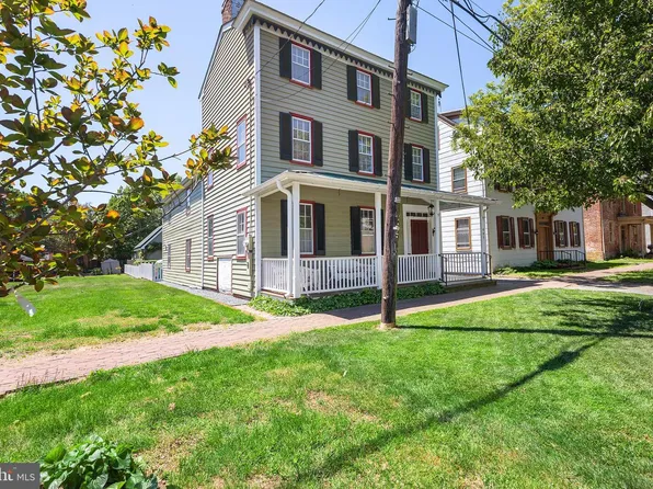 407 High St, Chestertown, MD 21620