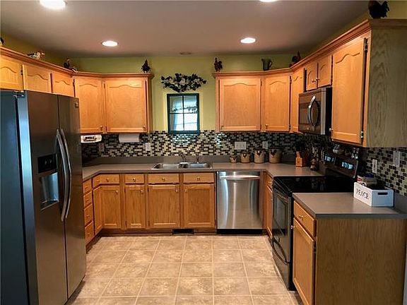 4th image of 1166 Knollwood Dr