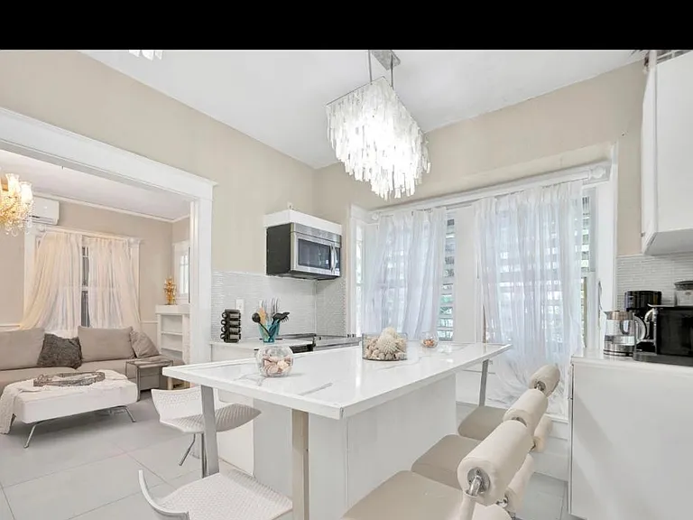 875 SW 13th Ave — Photo 12