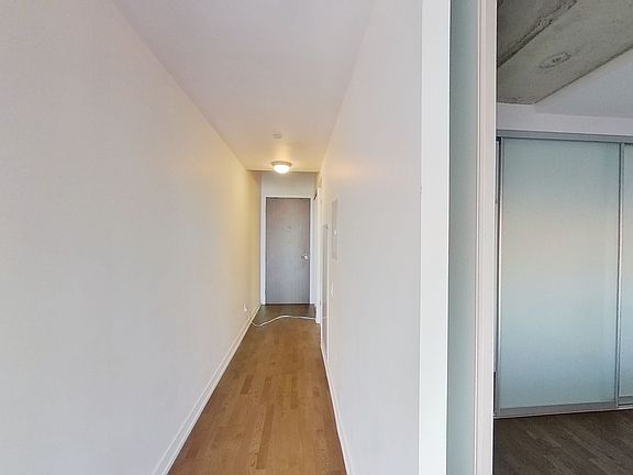 2nd image of 560 King St W #512