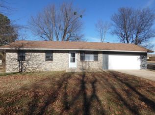 196 E Neal St, Farmington, AR 72730