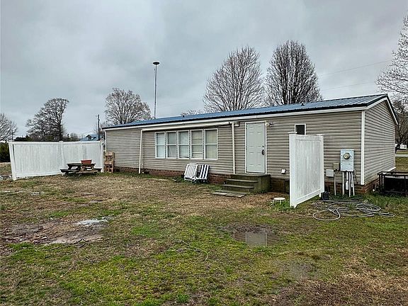 3rd image of 4621 Buffalo Shoals Rd