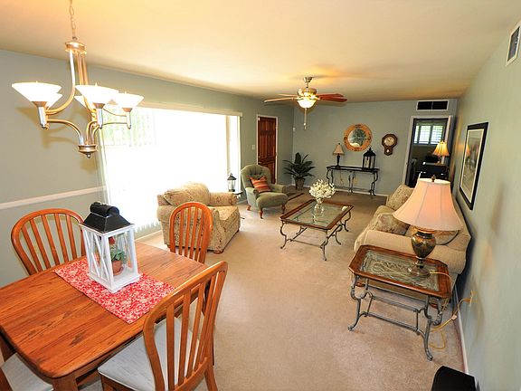 5th image of 4618 E Catalina Dr