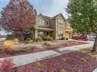 2996 14th Ave, Kingsburg, CA 93631