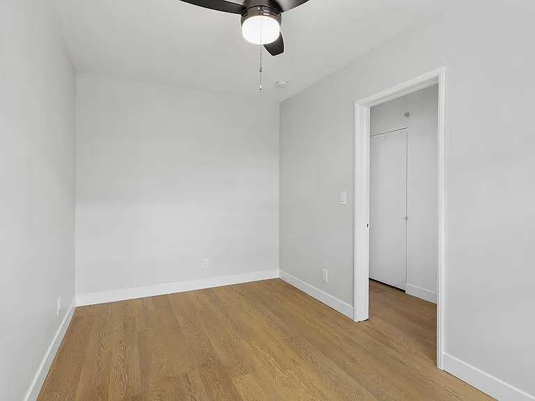 1107 E 3rd St #A — Photo 5