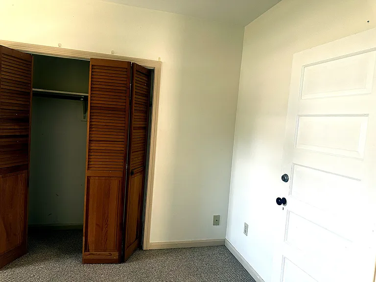 281 Main St #1 — Photo 4
