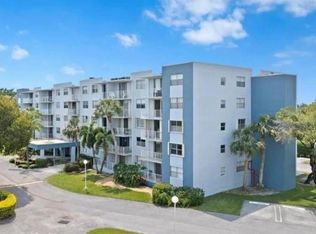 500 Executive Center Dr APT 3C, West Palm Beach, FL 33401