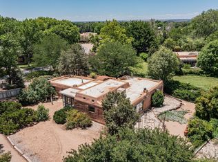 909 El Alhambra Cir NW, Los Ranchos De Albuquerque, NM 87107