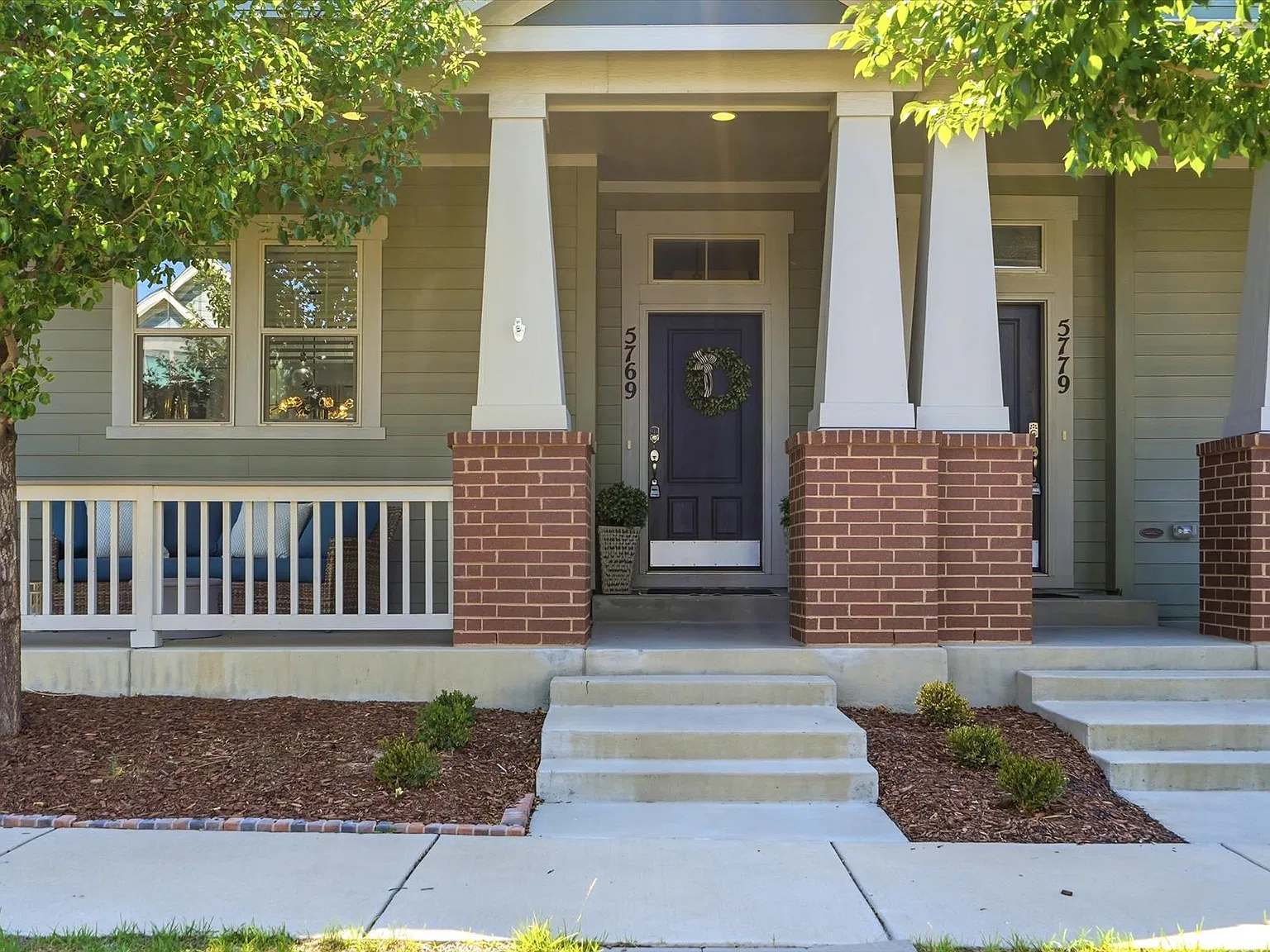 4 bed, 2432 sqft, $3,500 — Photo 2