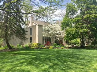 25909 Willowbend Rd, Perrysburg, OH 43551