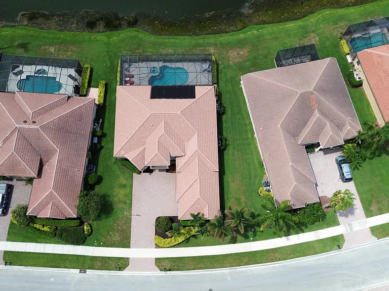 923 SW Grand Reserves Blvd — Photo 62