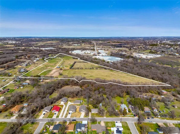 804 N Boundary St, Weatherford, TX 76086
