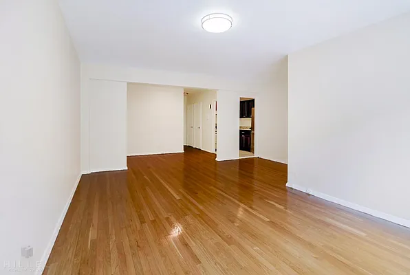 Rented by Hillel Realty Group | media 10