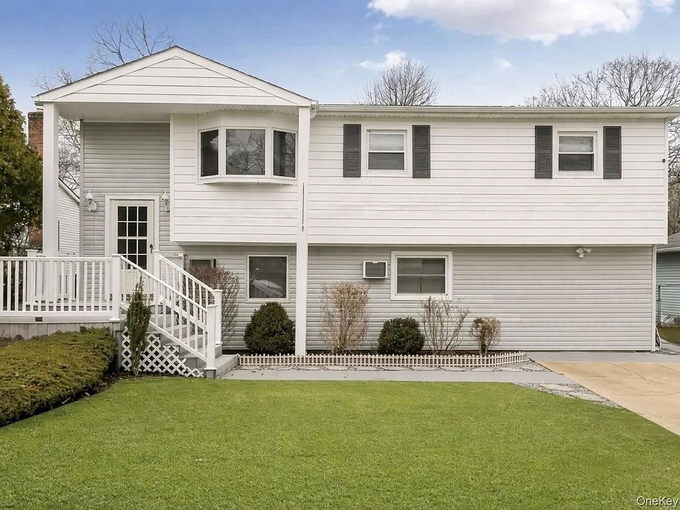 1st image of 377 Deer Road