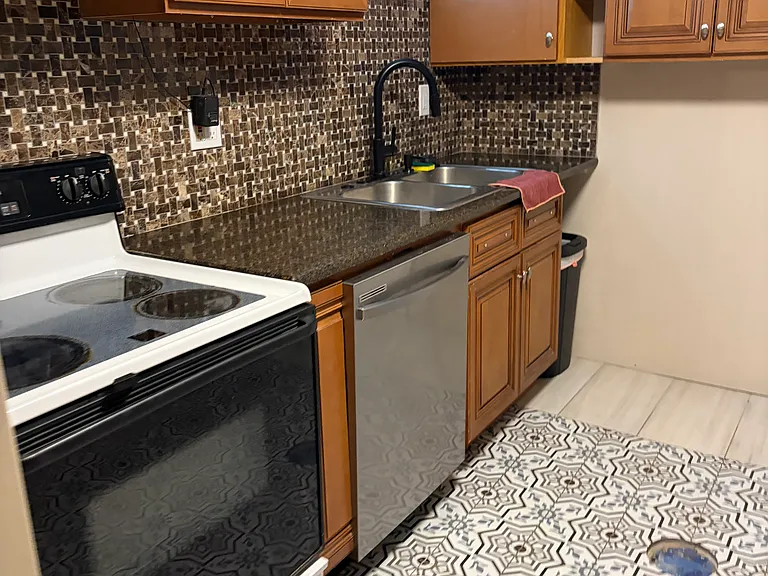 6954 S 85 E — Photo 19