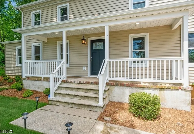 1225 Sussex Tpke — Photo 3