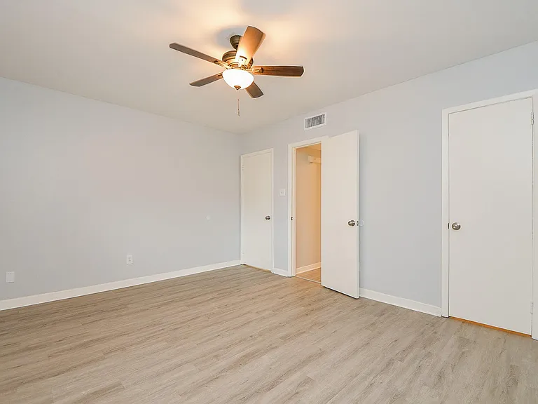 2822 Briarhurst Dr #43 — Photo 12