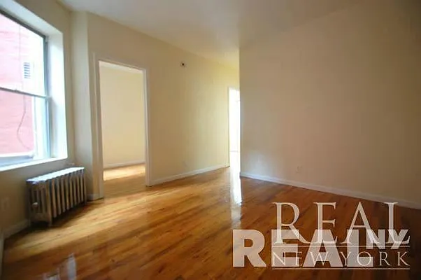 Rented by REAL New York | media 35
