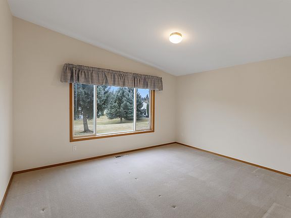 4th image of 24118 E Alki Ln