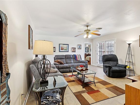 4th image of 121 Nolan Dr
