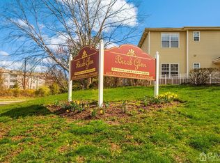 298 Pinelli Dr #298, Piscataway, NJ 08854