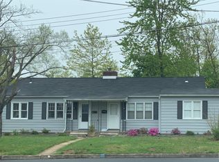 7 William St #B, Monroe Township, NJ 08831