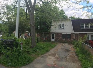 90 Patio Rd, Middletown, NY 10941