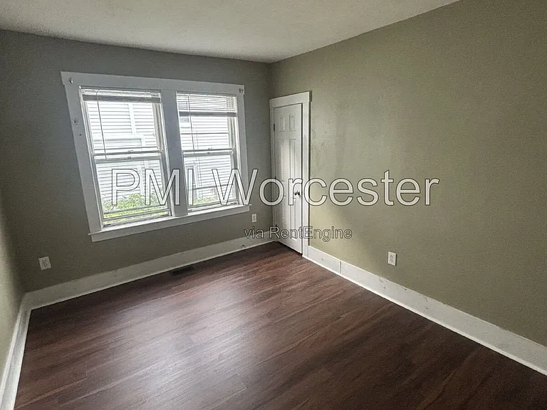 174 Ingleside Ave #1 — Photo 10