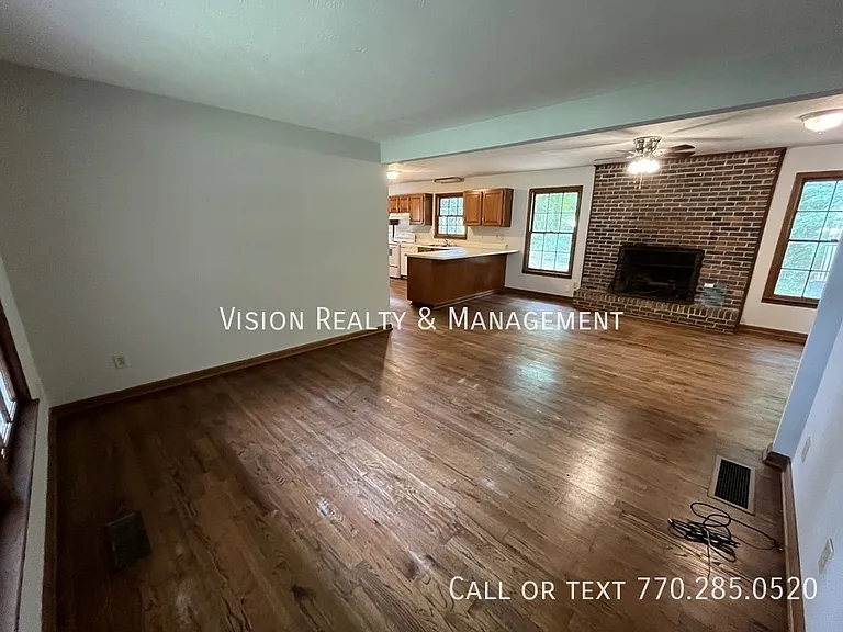 55 S Greenwood Dr — Photo 35